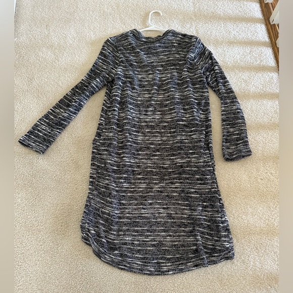 Splendid Sweater - Picture 3 of 4